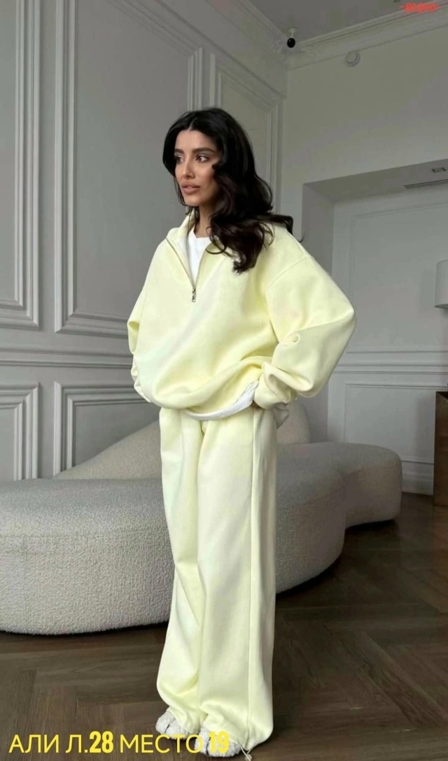 Спортивный костюм 23040045