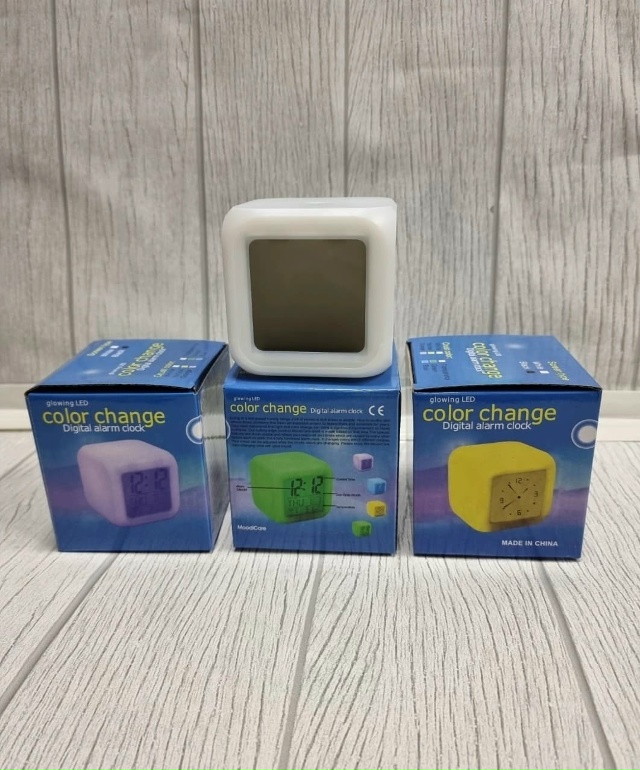 Часы будильник 23043076