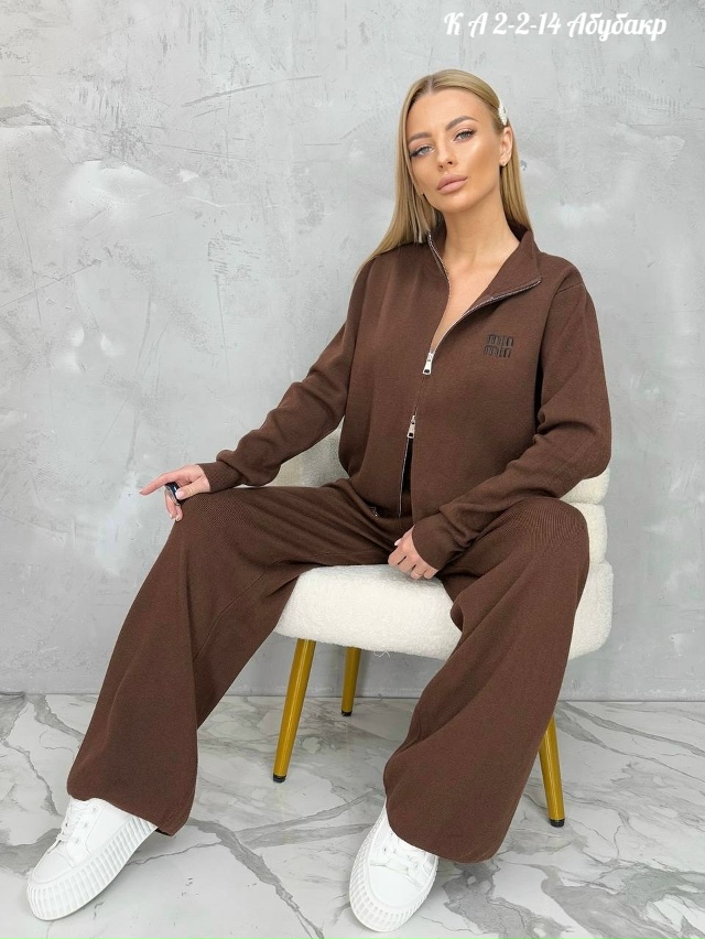 Спортивный костюм 23046065