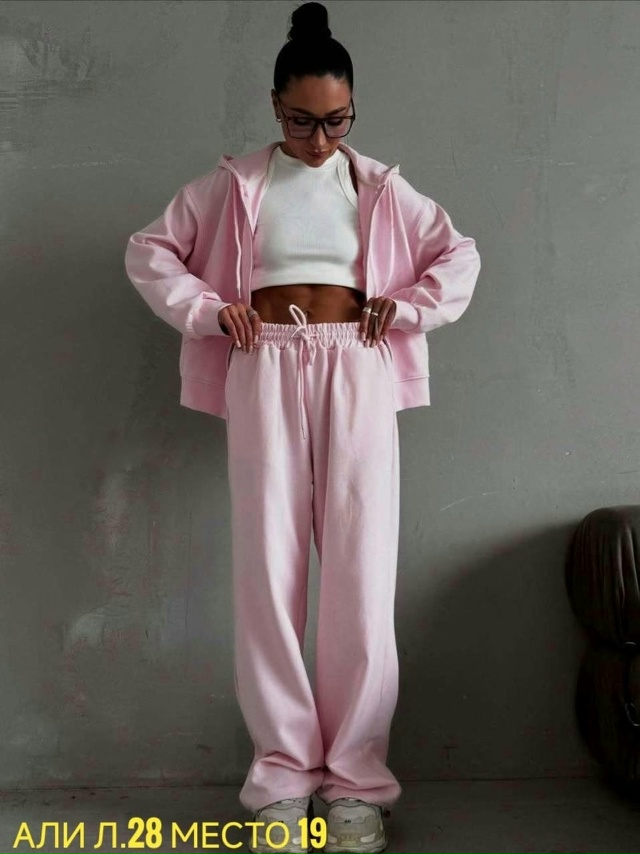 Спортивный костюм 23045846