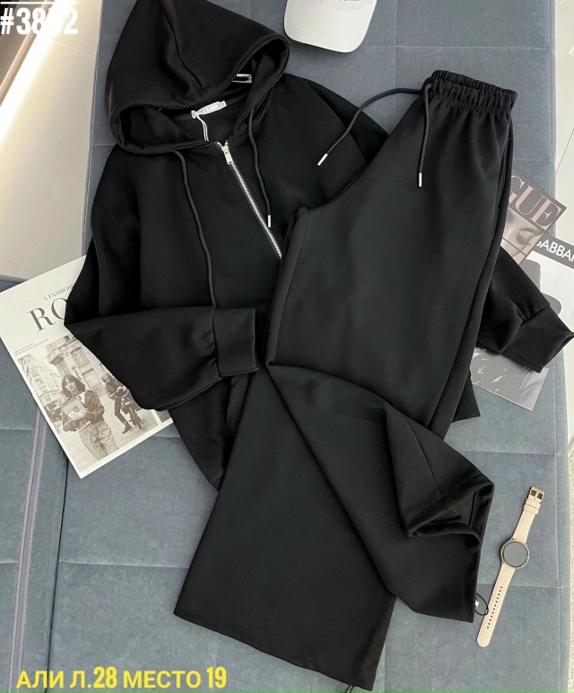 Спортивный костюм 23045846