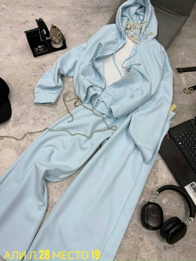 Спортивный костюм 23045846