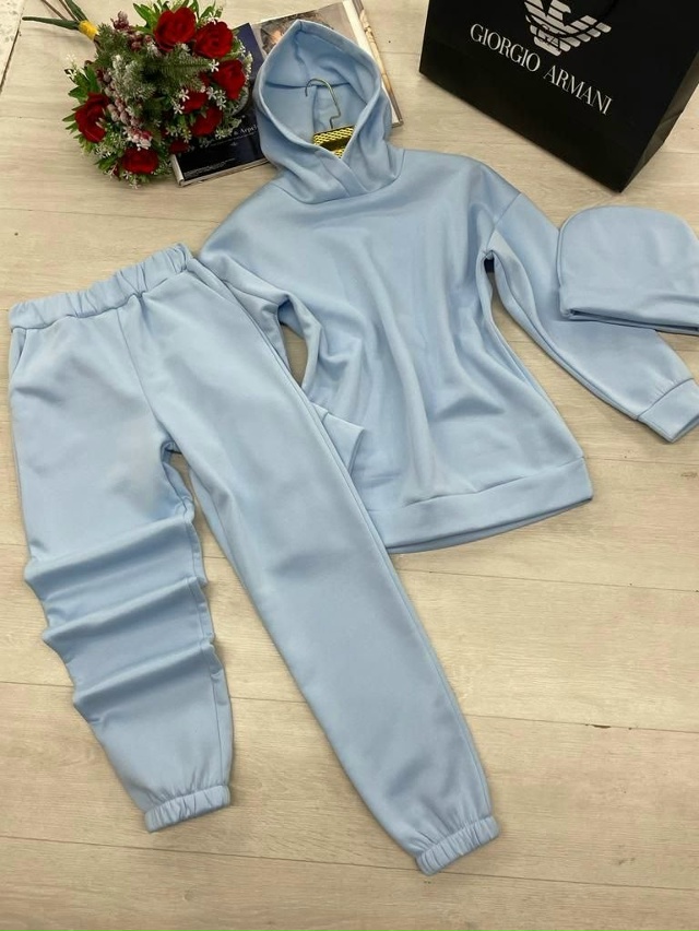 Спортивный костюм 23048823