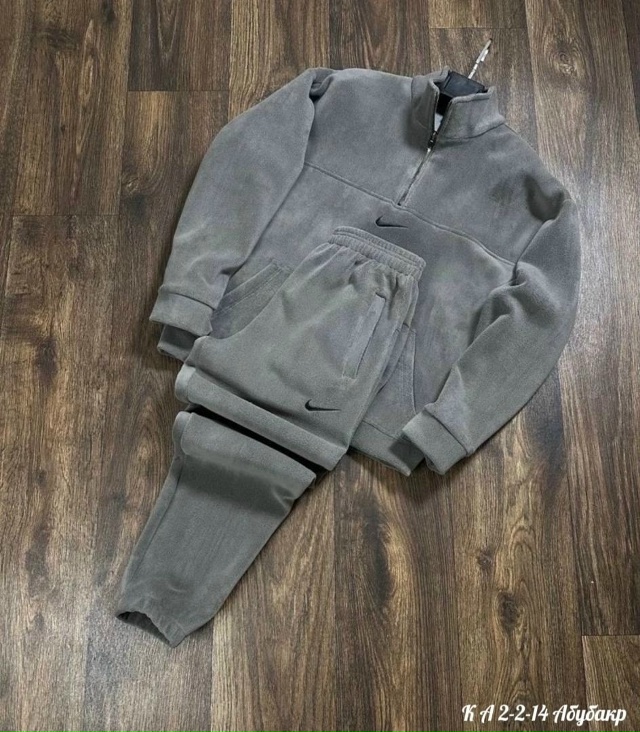 Спортивный костюм 23048230