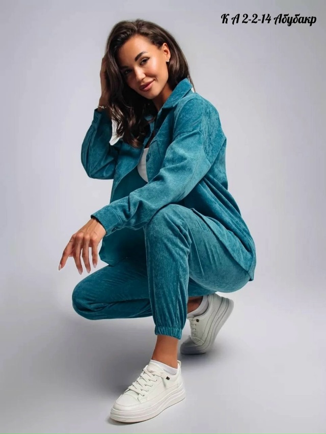 Спортивный костюм 23048826