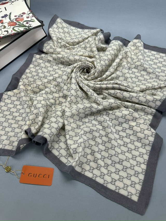 Платок 23050473