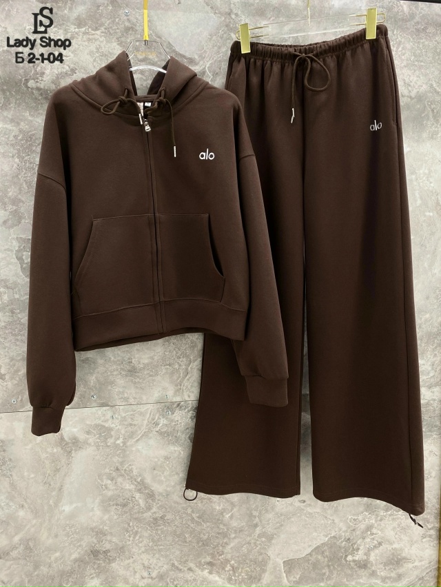 Спортивный костюм 23051817