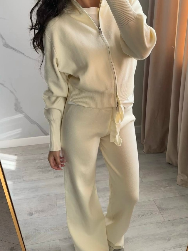 Спортивный костюм 23053268