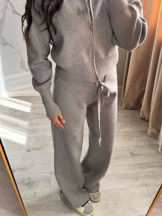 Спортивный костюм 23053268