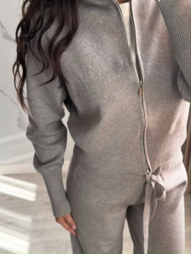 Спортивный костюм 23053268