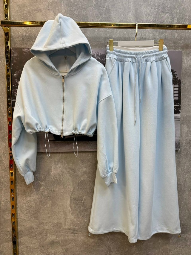 Спортивный костюм 23053322