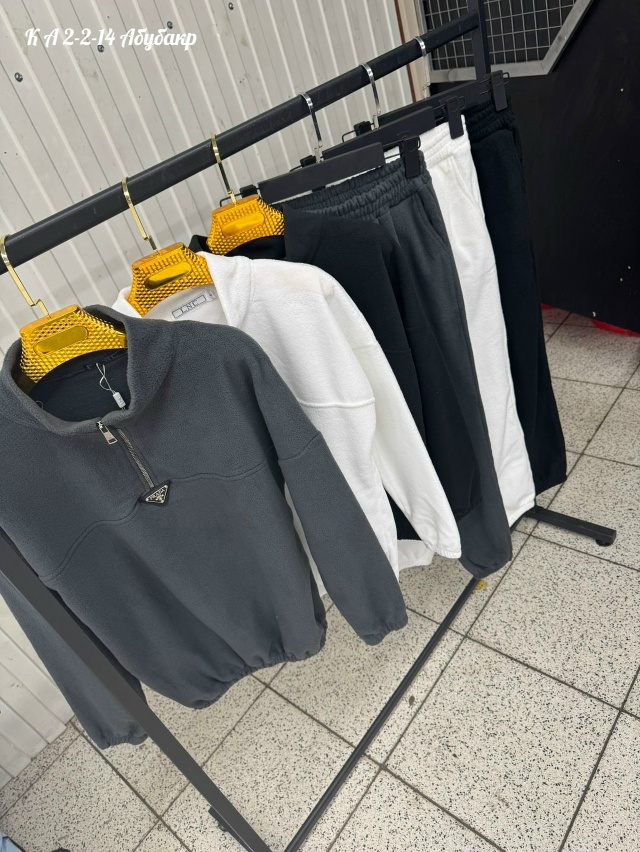 Спортивный костюм 23054462