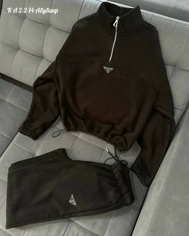 Спортивный костюм 23054462