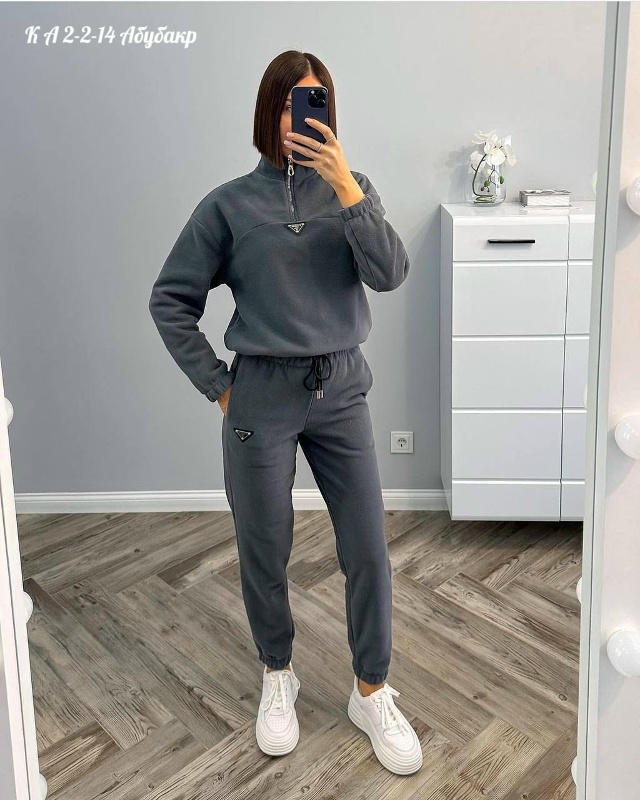 Спортивный костюм 23054462