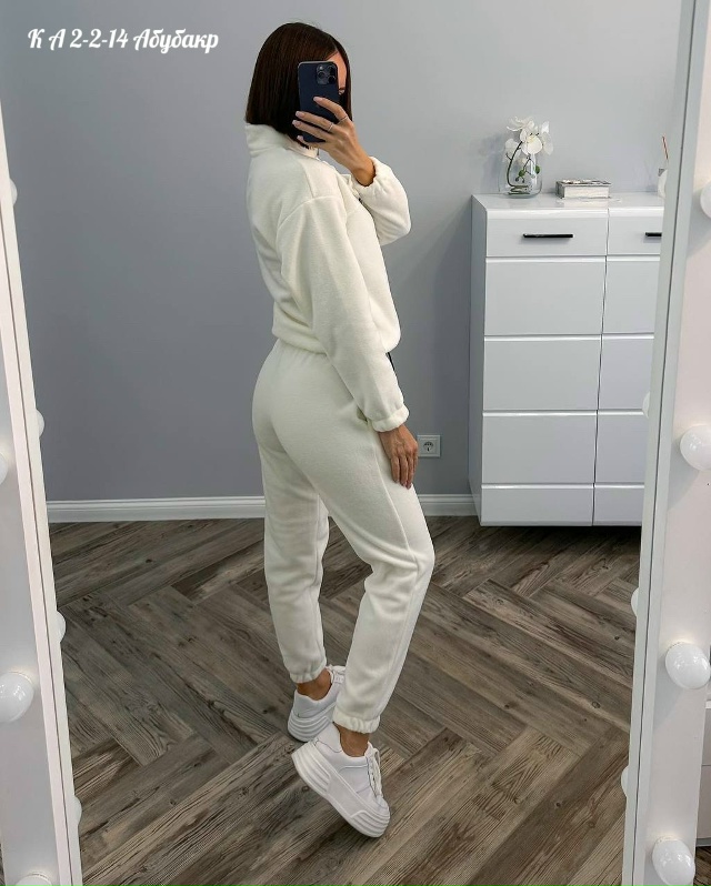 Спортивный костюм 23054462