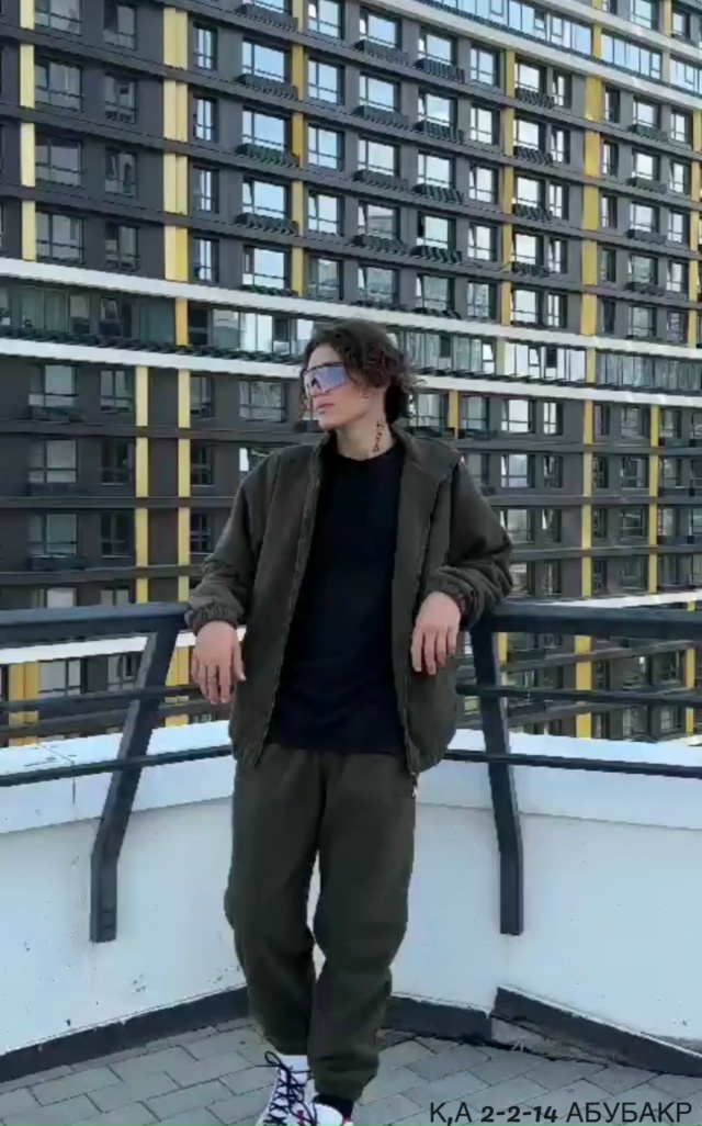 Спортивный костюм 23064683