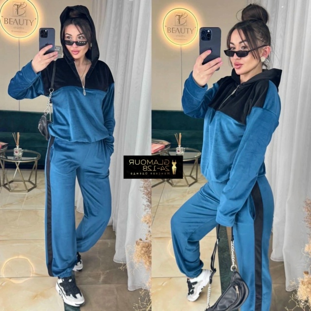 Спортивный костюм 23064707