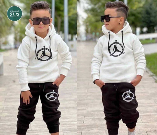 Спортивный костюм 23067768