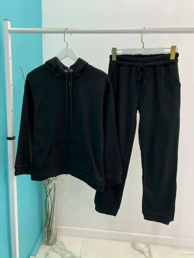 Спортивный костюм 23066891