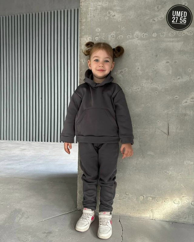 Спортивный костюм 23068376