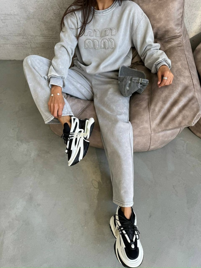 Спортивный костюм 23071305