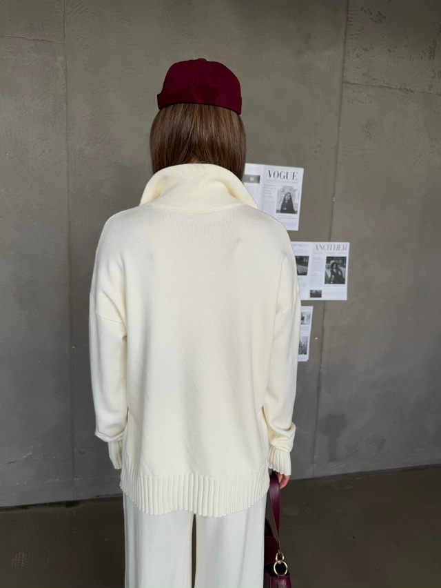 Спортивный костюм 23073147