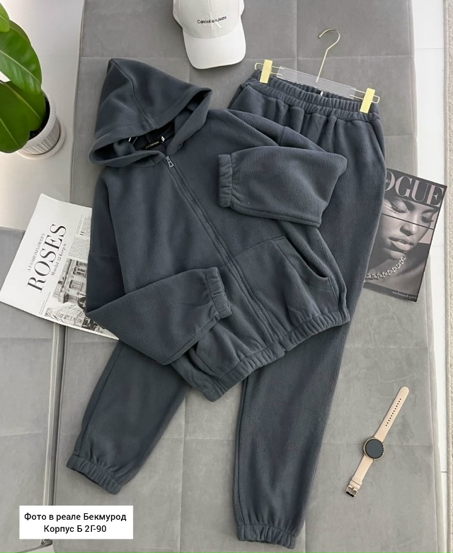 Спортивный костюм 23073972