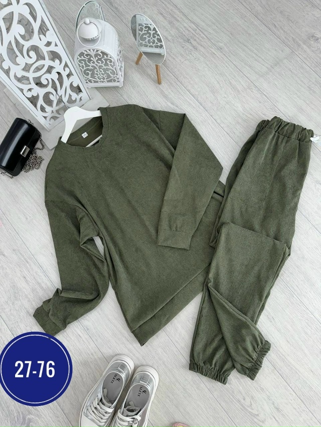 Спортивный костюм 23074235