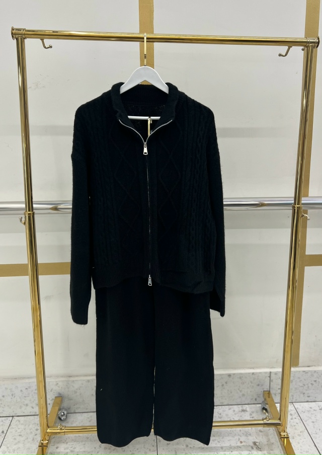 Костюм 23073946