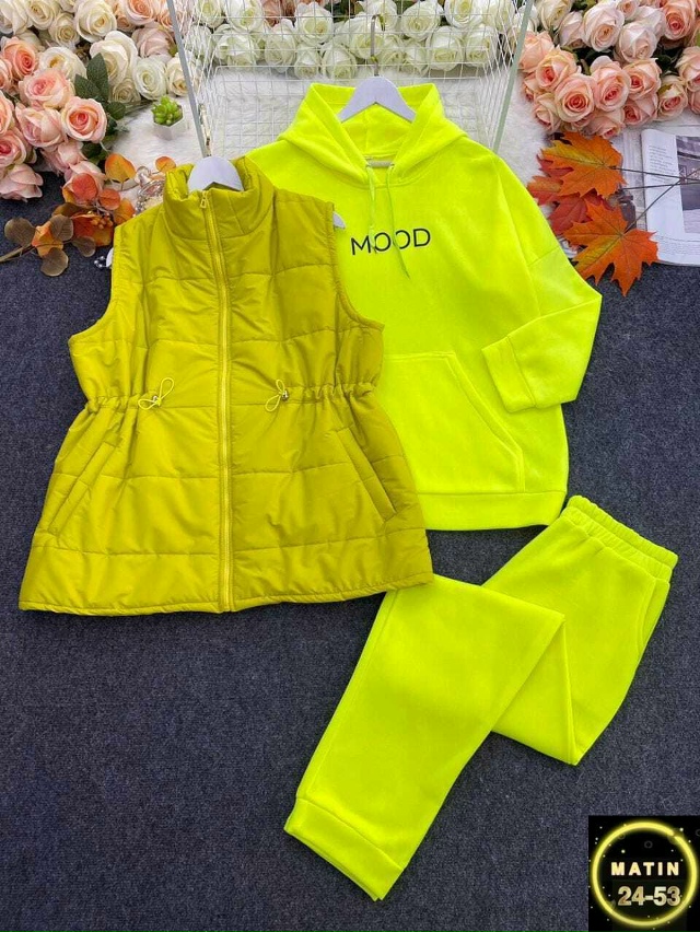 Спортивный костюм 23076435