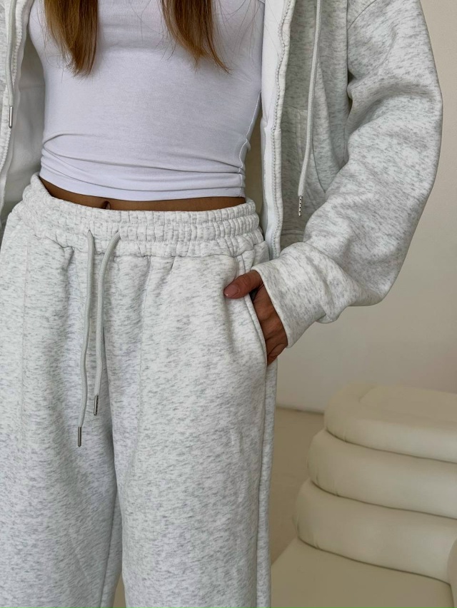 Спортивный костюм 23075937