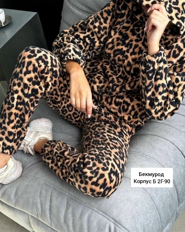 Спортивный костюм 23078748