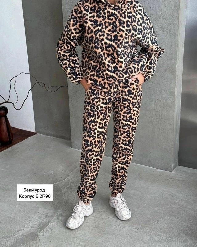 Спортивный костюм 23078748