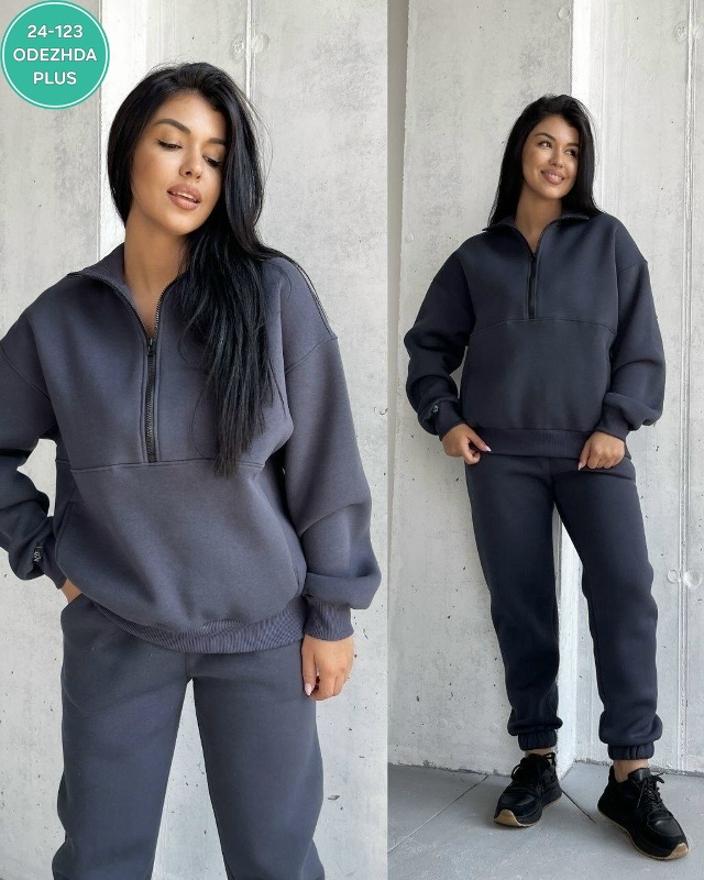 Спортивный костюм 23080938