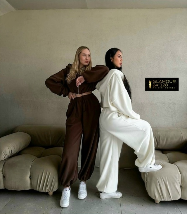 Спортивный костюм 23083211