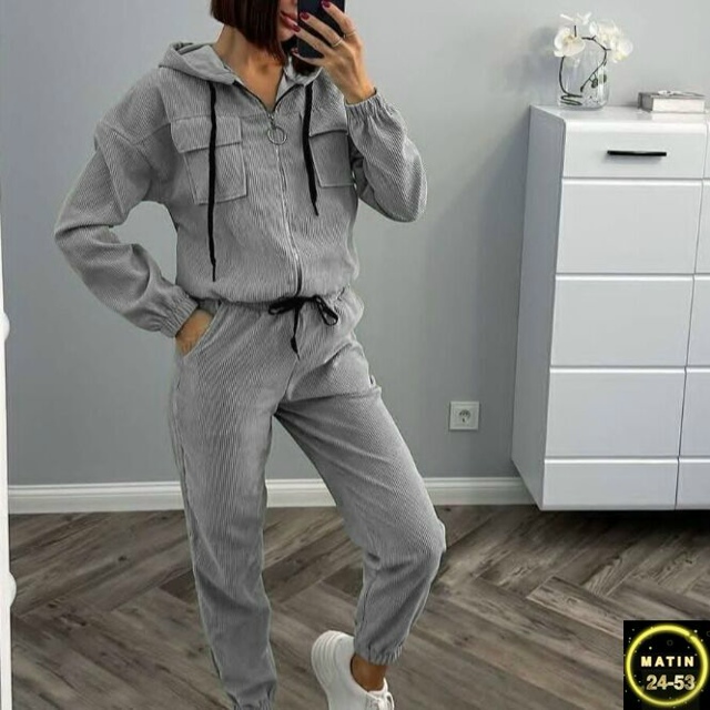 Спортивный костюм 23082885