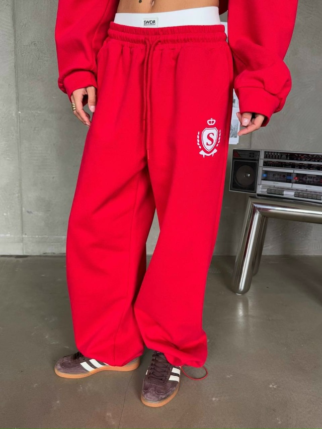 Спортивный костюм 23084719