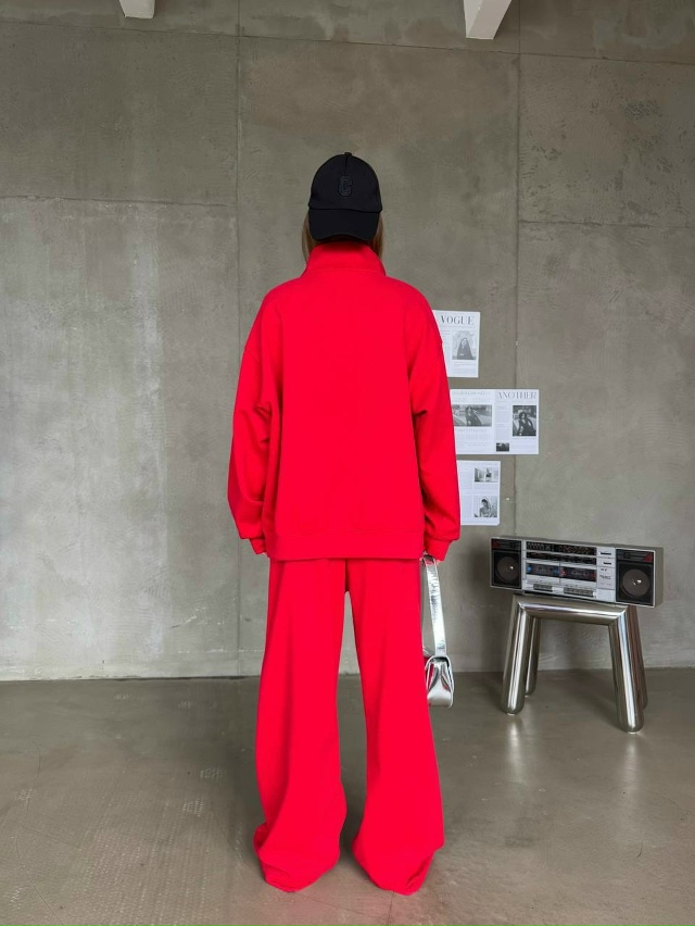 Спортивный костюм 23084719