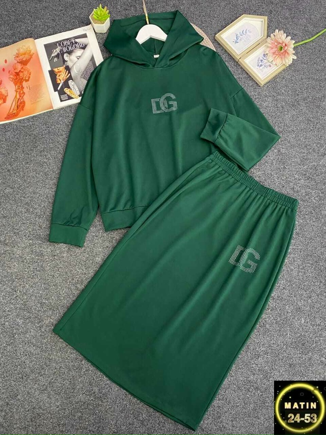 Спортивный костюм 23083941