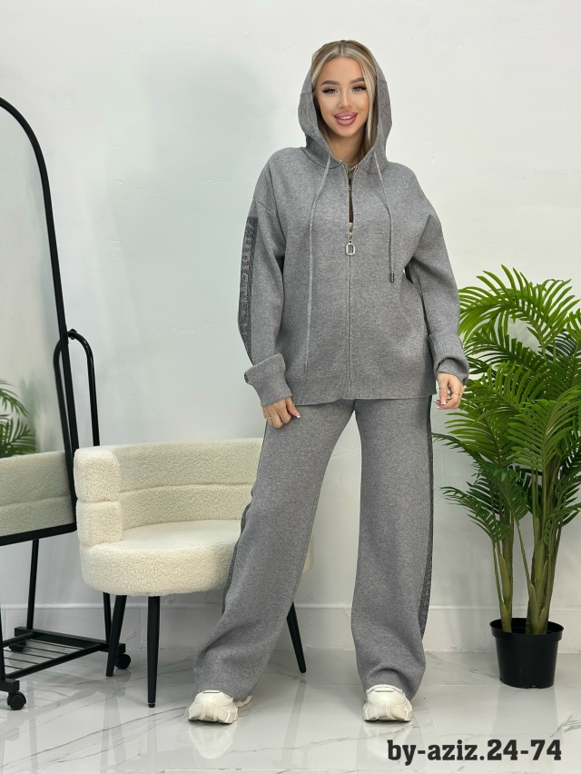 Спортивный костюм 23090098