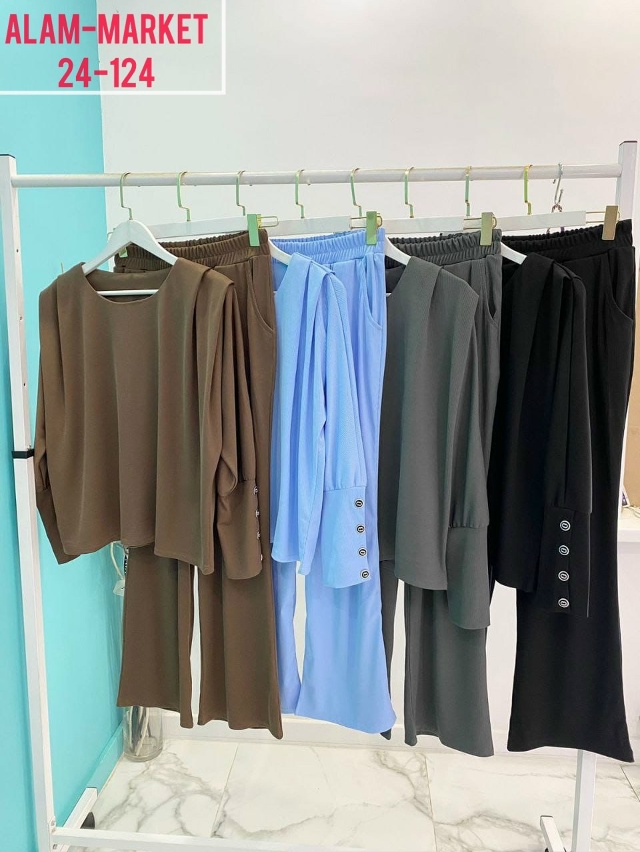 Спортивный костюм 23095696