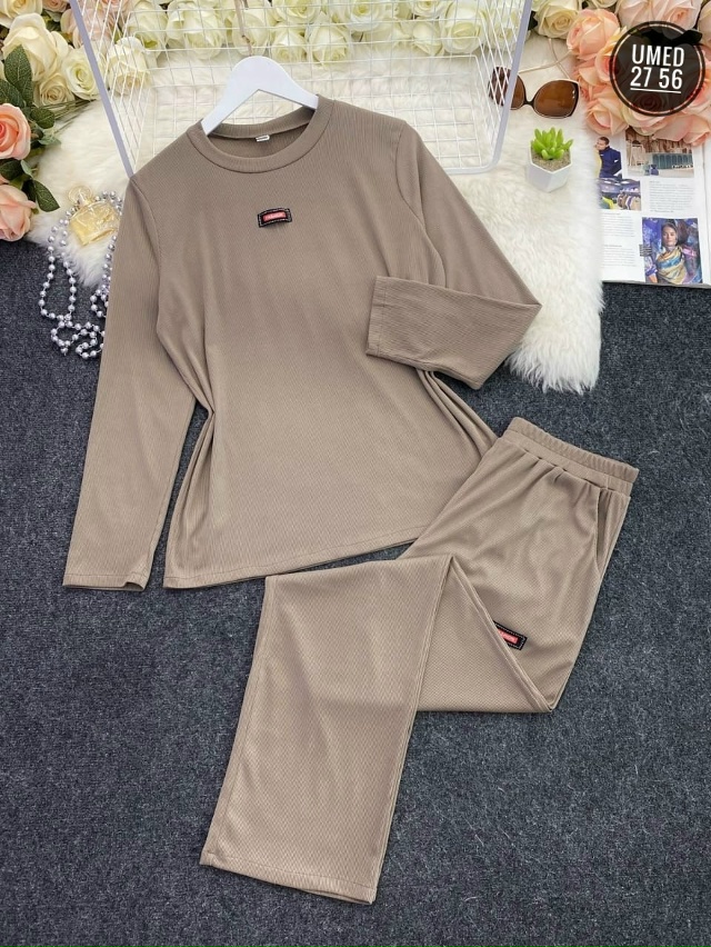 Спортивный костюм 23096760