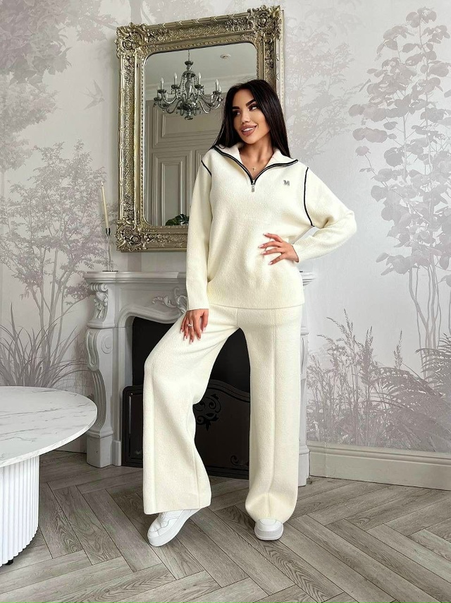 Костюм 23096417