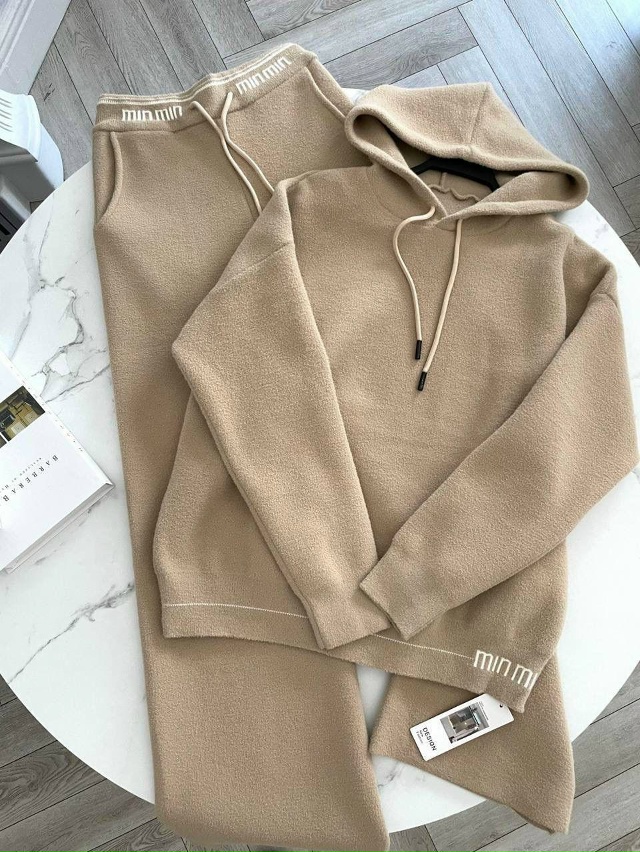 Костюм 23096416