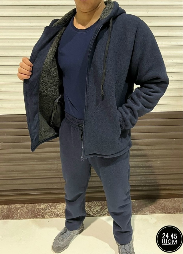 Спортивный костюм 23097582