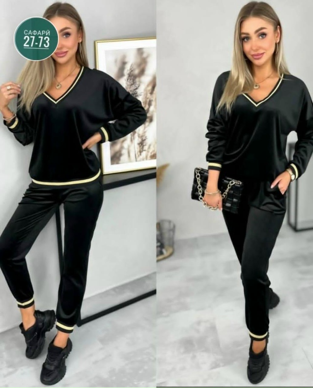 Спортивный костюм 23097744