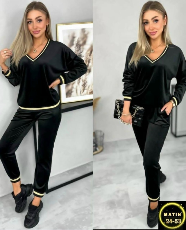 Спортивный костюм 23098158