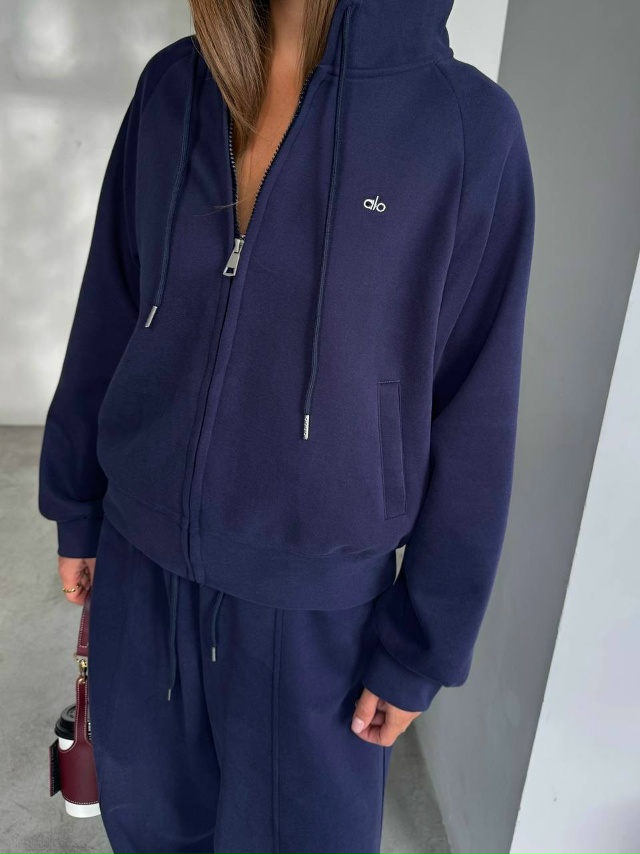 Спортивный костюм 23099767