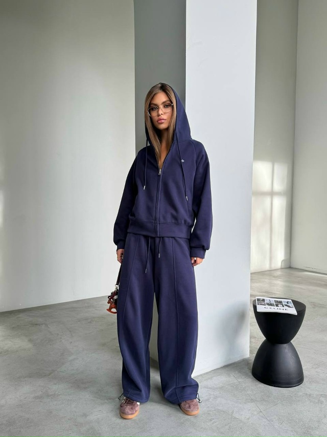 Спортивный костюм 23099767