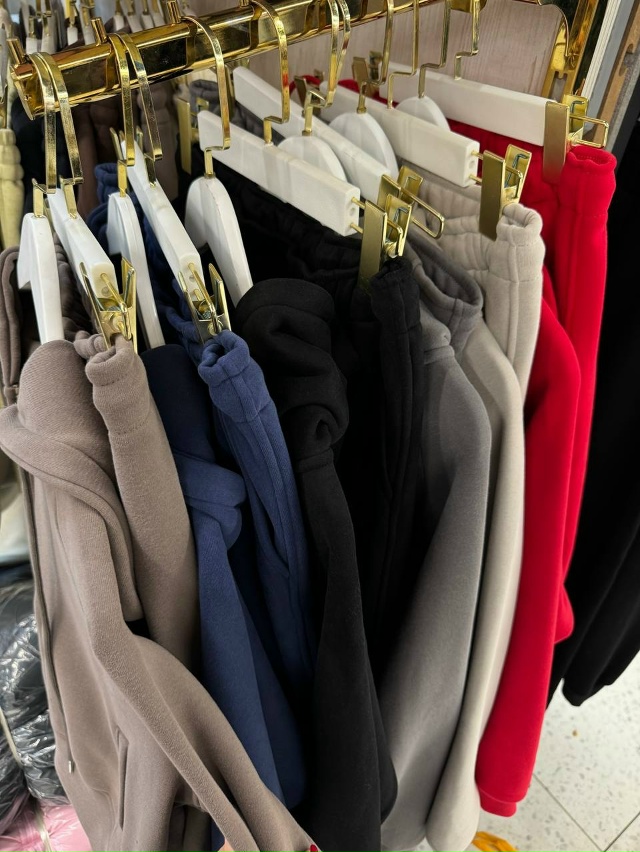 Спортивный костюм 23099768